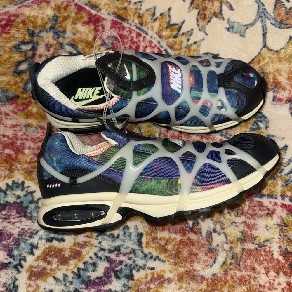 Nike men’s shoes size 9.5 brand new without box